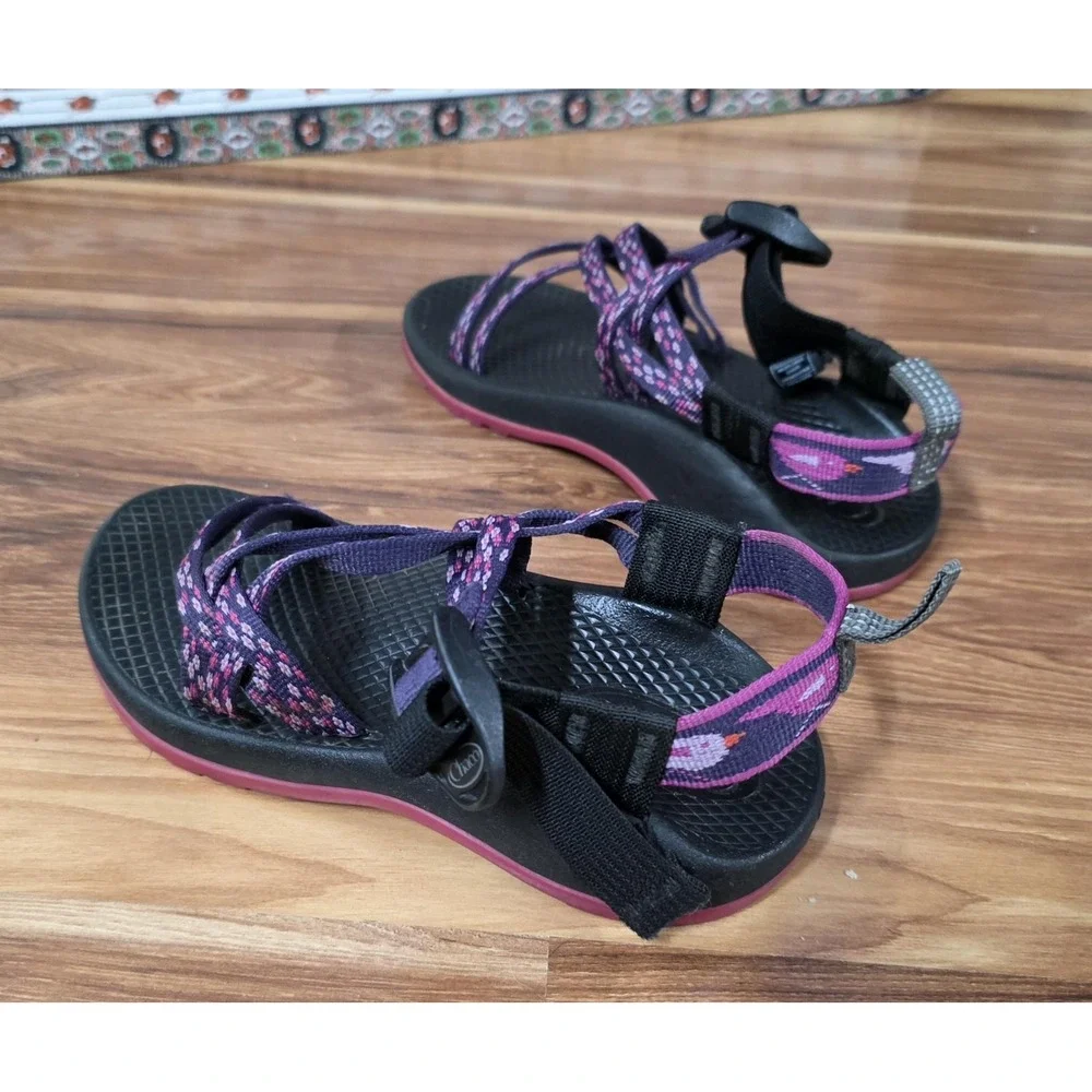 Chaco ZX/1 EcoTread Sandals Kids Size 1 Purple Wildflower Strappy Water Hiking